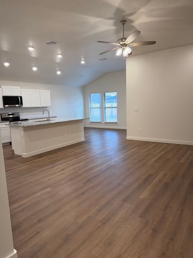 7007 14th St in Lubbock, TX - Building Photo - Building Photo