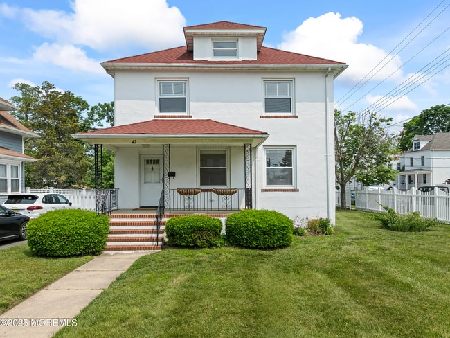 property at 42 Chestnut St
