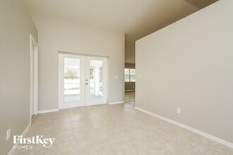 1828 SW 3rd Pl in Cape Coral, FL - Foto de edificio - Building Photo