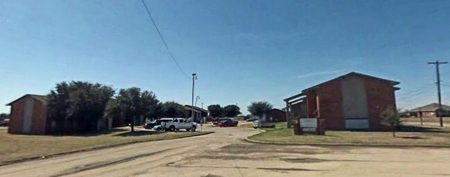 Whitney Place Apartments in Whitney, TX - Building Photo - Building Photo