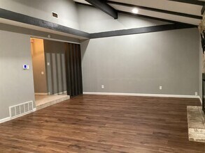 1213 Denton Dr in Euless, TX - Building Photo - Building Photo