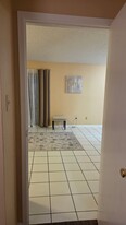 2750 Holly Hall St, Unit 1104 in Houston, TX - Building Photo