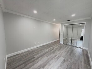 5957 Forest Hill Blvd in West Palm Beach, FL - Building Photo - Building Photo