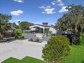 3824 Gaines Dr in Winter Haven, FL - Building Photo