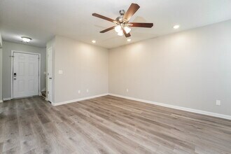 7211 Mill Arbor in Lithonia, GA - Building Photo - Building Photo