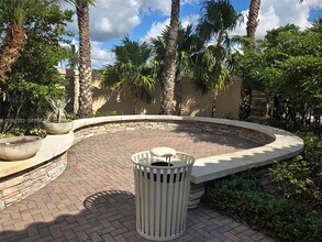 106 Riverwalk Cir E in Plantation, FL - Building Photo - Building Photo