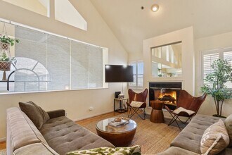 34 Silva Ave in Millbrae, CA - Building Photo - Building Photo