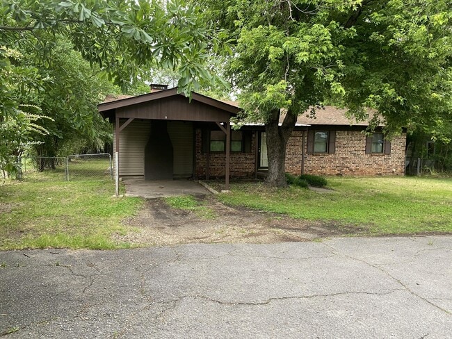 1408 H St in Barling, AR - Building Photo - Building Photo