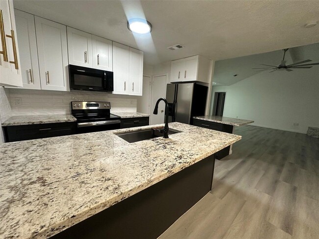 property at 5726 Yorkgate Dr