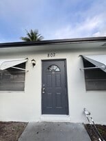 802 S L St, Unit A in Lake Worth Beach, FL - Building Photo