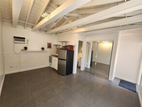 315 Walnut St in Hollywood, FL - Building Photo - Building Photo