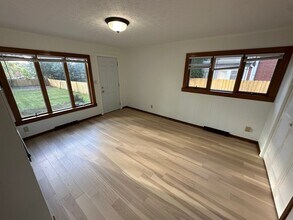 3637 Sunset Dr in Upper Arlington, OH - Building Photo - Building Photo