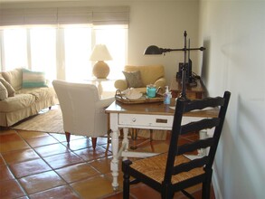 800 Benjamin Franklin Dr in Sarasota, FL - Building Photo - Building Photo