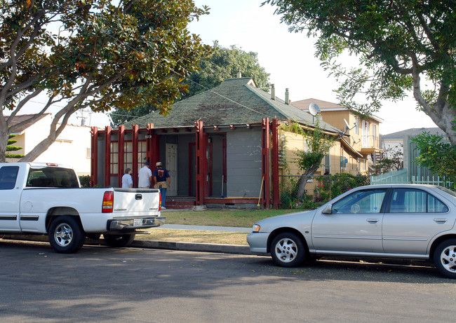 702 Walnut St in Inglewood, CA - Building Photo - Building Photo