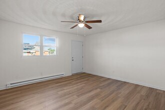 2000 Flower Ln in Chesapeake, VA - Building Photo - Building Photo