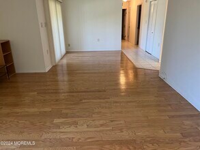 14 Pine Cluster Cir in Englishtown, NJ - Building Photo - Building Photo