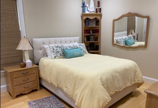 property at 103 Oak Bend Ct