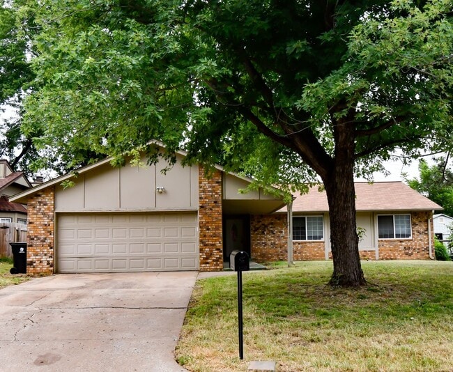 108 W Gulfport St in Broken Arrow, OK - Building Photo - Building Photo