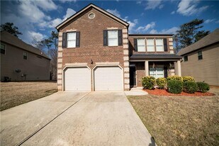 376 Pernell in Hampton, GA - Building Photo