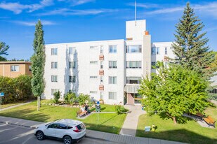 Villa Jeans Toupin in Calgary, AB - Building Photo