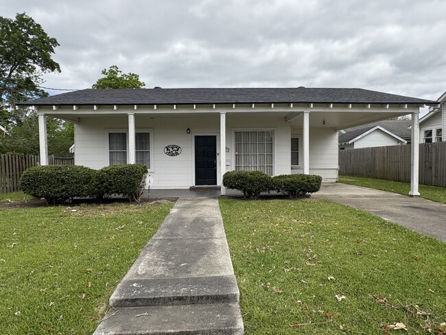 property at 1011 6th St