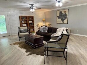 1402 Posey Brewer Rd in Sunset, TX - Building Photo - Building Photo