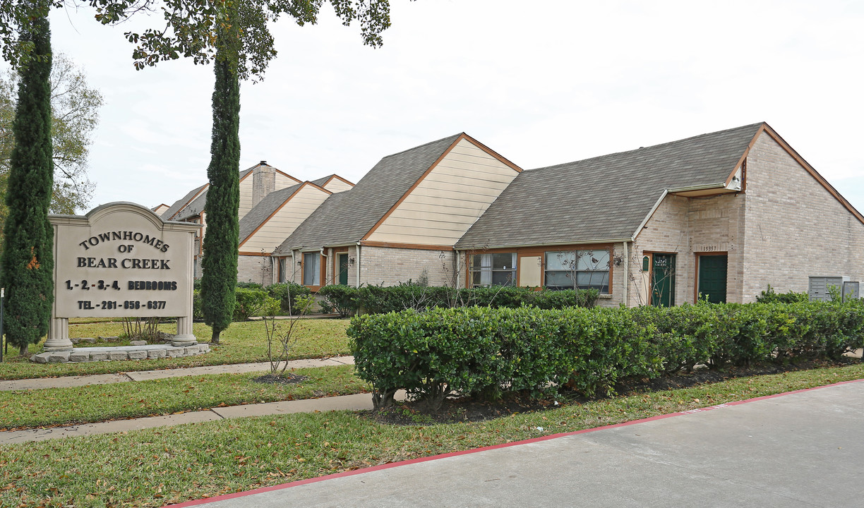 Townhomes of Bear Creek in Houston, TX - Foto de edificio