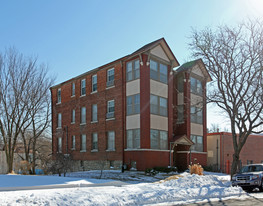 3217 Gillham Rd in Kansas City, MO - Building Photo