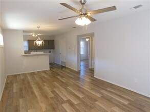 305 Blackson Ave in Austin, TX - Building Photo - Building Photo