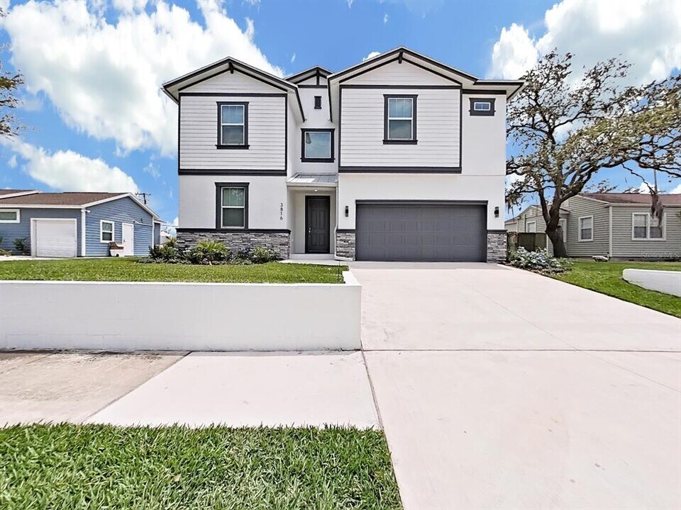 3816 W North A St in Tampa, FL - Building Photo