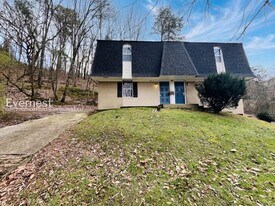 701 Summit Ave, Unit B in Chattanooga, TN - Building Photo