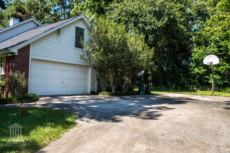 2221 Glenwood Ln in Tallahassee, FL - Building Photo - Building Photo