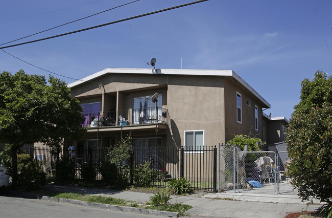 6015 Herzog St in Emeryville, CA - Building Photo - Building Photo