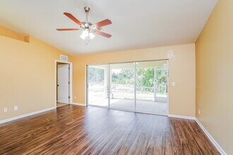758 Chemstrand St E in Lehigh Acres, FL - Building Photo - Building Photo