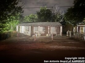 1218 Gardina St in San Antonio, TX - Building Photo