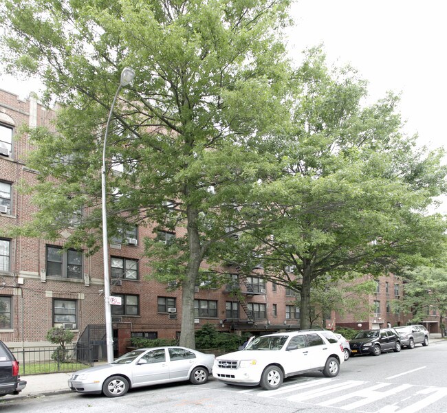1176 Ocean Ave in Brooklyn, NY - Foto de edificio - Building Photo