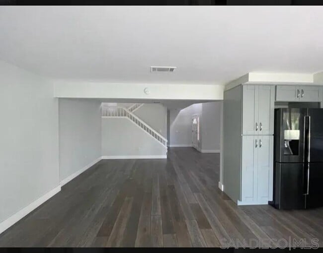 property at 2096 Northshore Dr