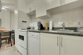 Stratton Oaks in Calgary, AB - Building Photo - Interior Photo