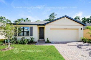 9659 Seaspray Dr in Fort Pierce, FL - Building Photo