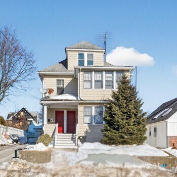 1442 Wood Ave in Bridgeport, CT - Building Photo