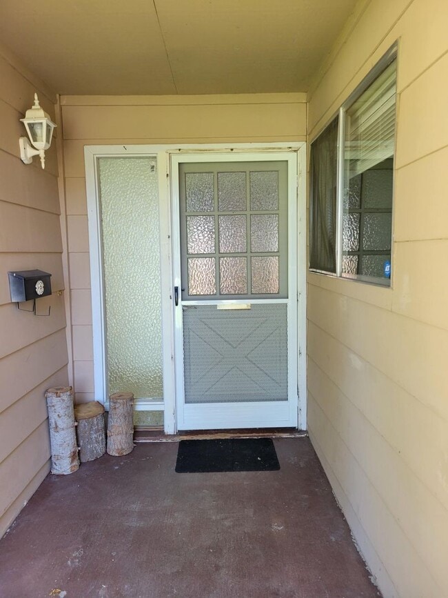 920 W Winnie Ln in Carson City, NV - Foto de edificio - Building Photo