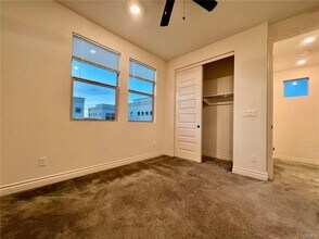 186 Frame in Irvine, CA - Building Photo - Building Photo