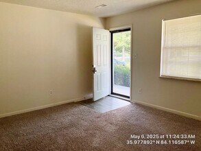 8671 Tervada Dr in Knoxville, TN - Building Photo - Building Photo