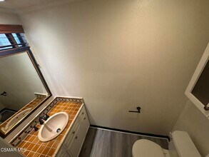 12115 Valleyheart Dr, Unit 2 in Los Angeles, CA - Building Photo - Building Photo