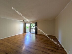 1885 Diamond St in San Diego, CA - Foto de edificio - Building Photo