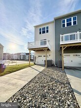 9366 Tanfield Dr in Fredericksburg, VA - Building Photo - Building Photo