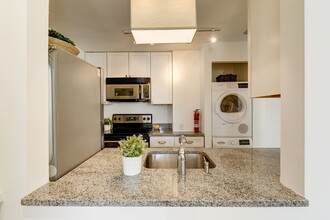 1736 Willard St NW, Unit 1736 Willard St NW # 403 in Washington, DC - Building Photo - Building Photo