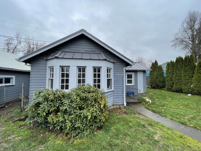 1910 20th St NE in Salem, OR - Building Photo - Building Photo