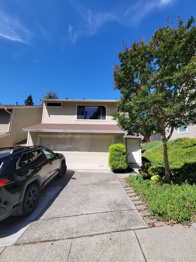 property at 2408 Heatherleaf Ln