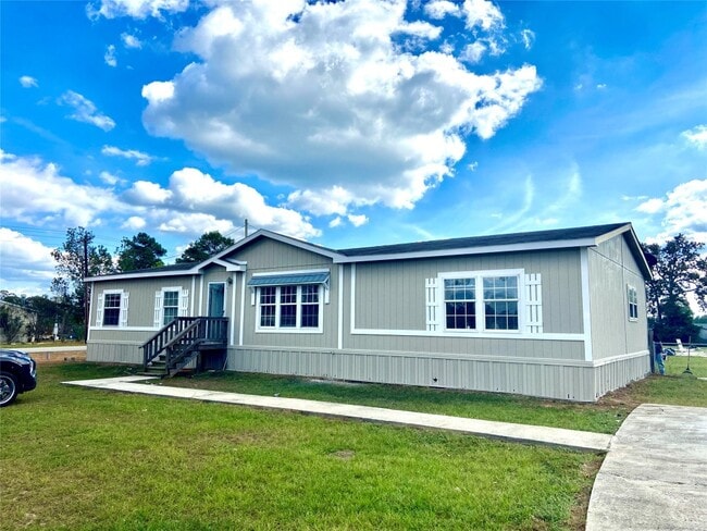 property at 11720 W Small Oaks Ln